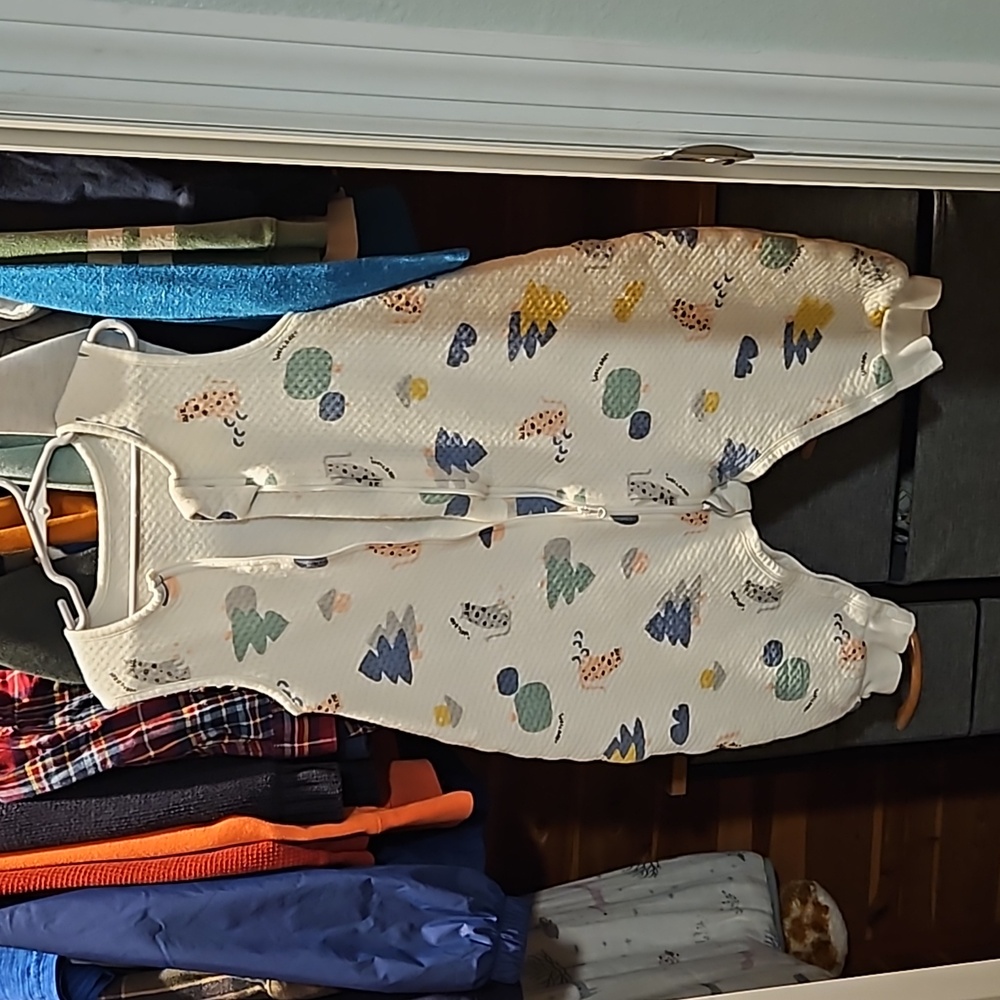 Toddler sleep suit